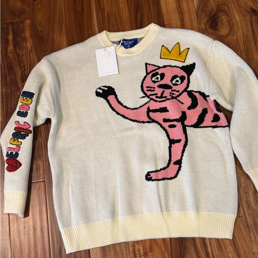 Elfric Eden warm Cream Sweater with Pink Cat Design